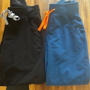 Figs Joggers, black and green blue